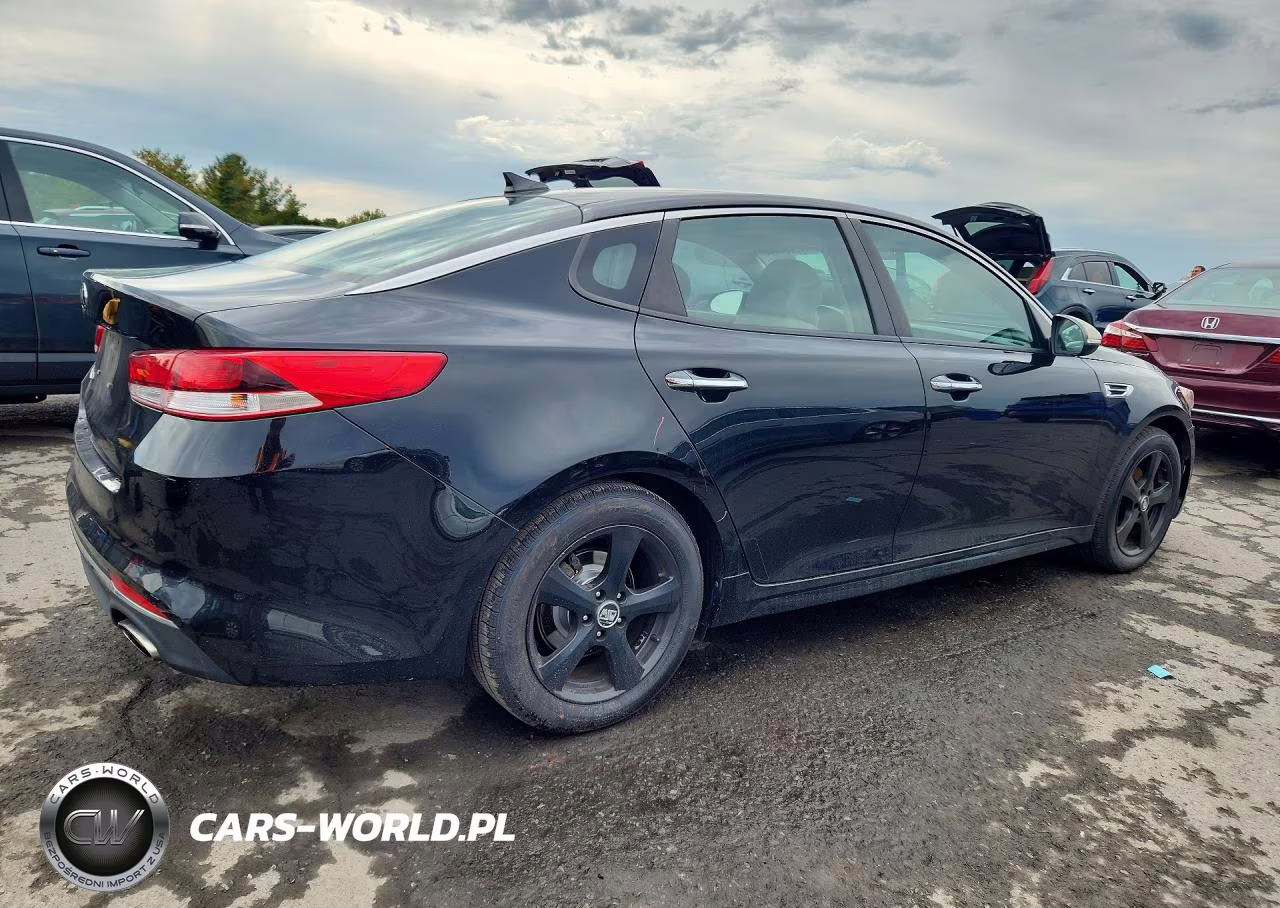 2018 Kia Optima Lx VIN:5XXGT4L37JG258454 - 3