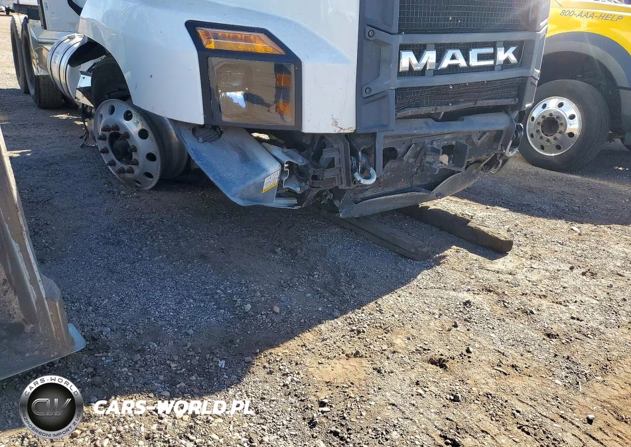 2022 Mack Anthem Semi Truck VIN:1M1AN4GY6NM030967 - 9