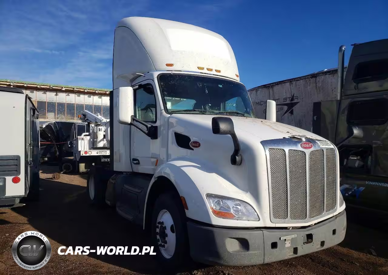 2019 Peterbilt 579 Semi Truck