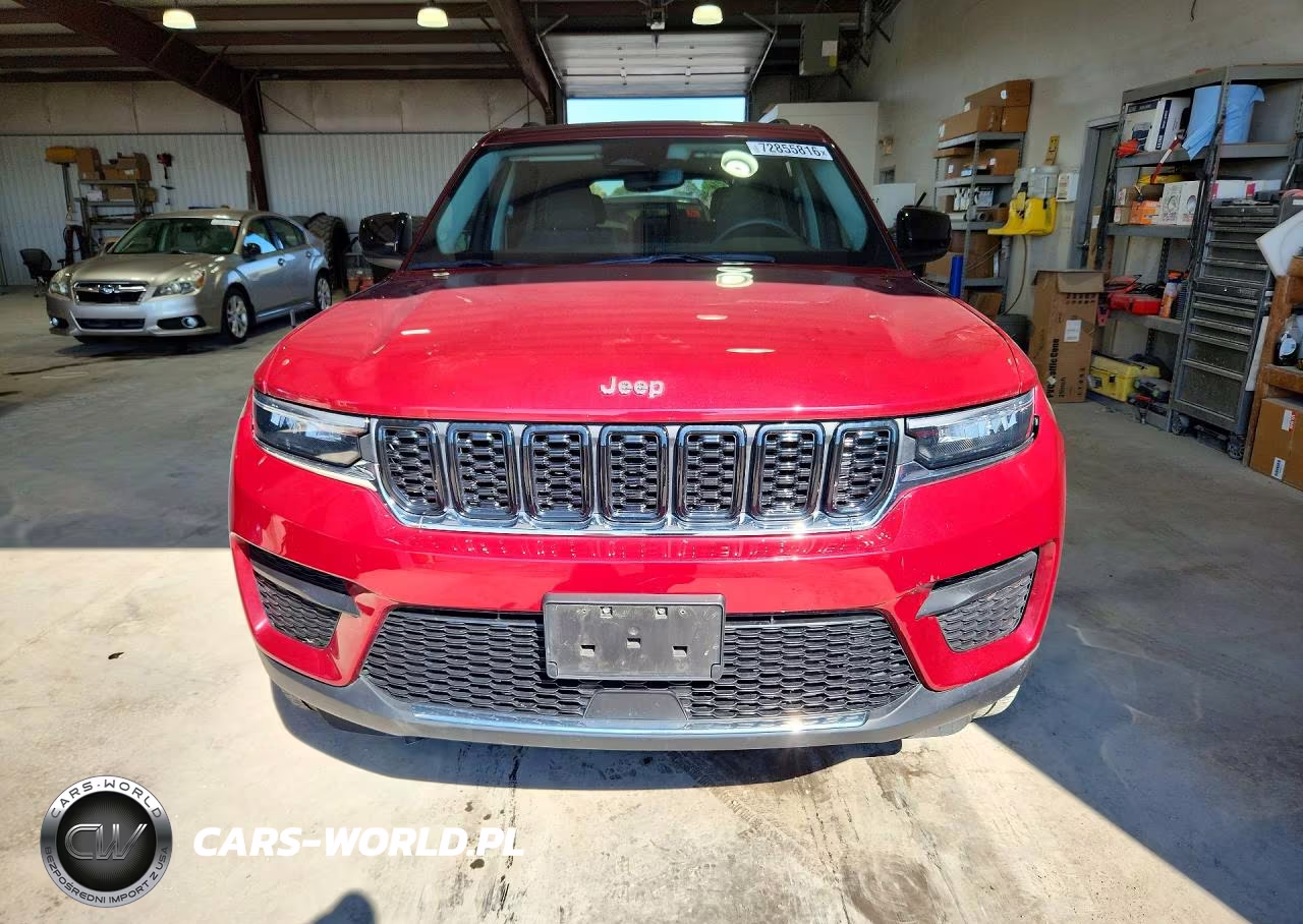 2023 Jeep Grand Cherokee Laredo VIN:1C4RJHAG5PC547899 - 5