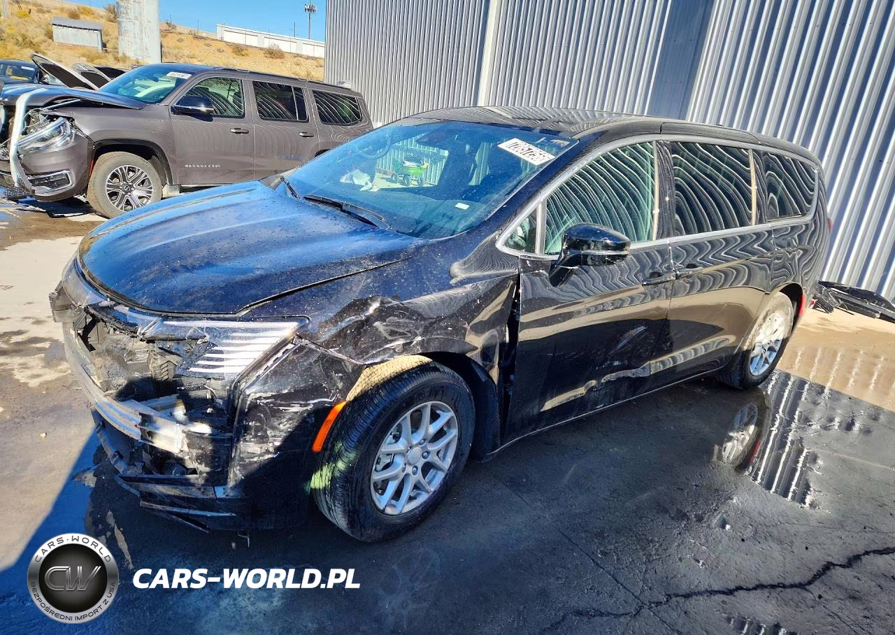 2027 Chrysler Pacifica Select VIN:2C4RC1BG0VR562962 - 1