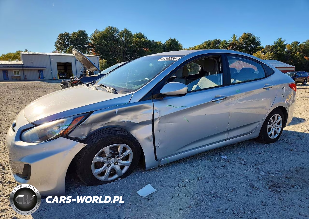2013 Hyundai Accent Gls VIN:KMHCT4AE5DU285651 - 1