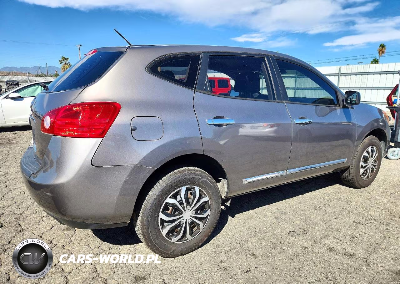 2015 Nissan Rogue Select S VIN:JN8AS5MT9FW663674 - 3