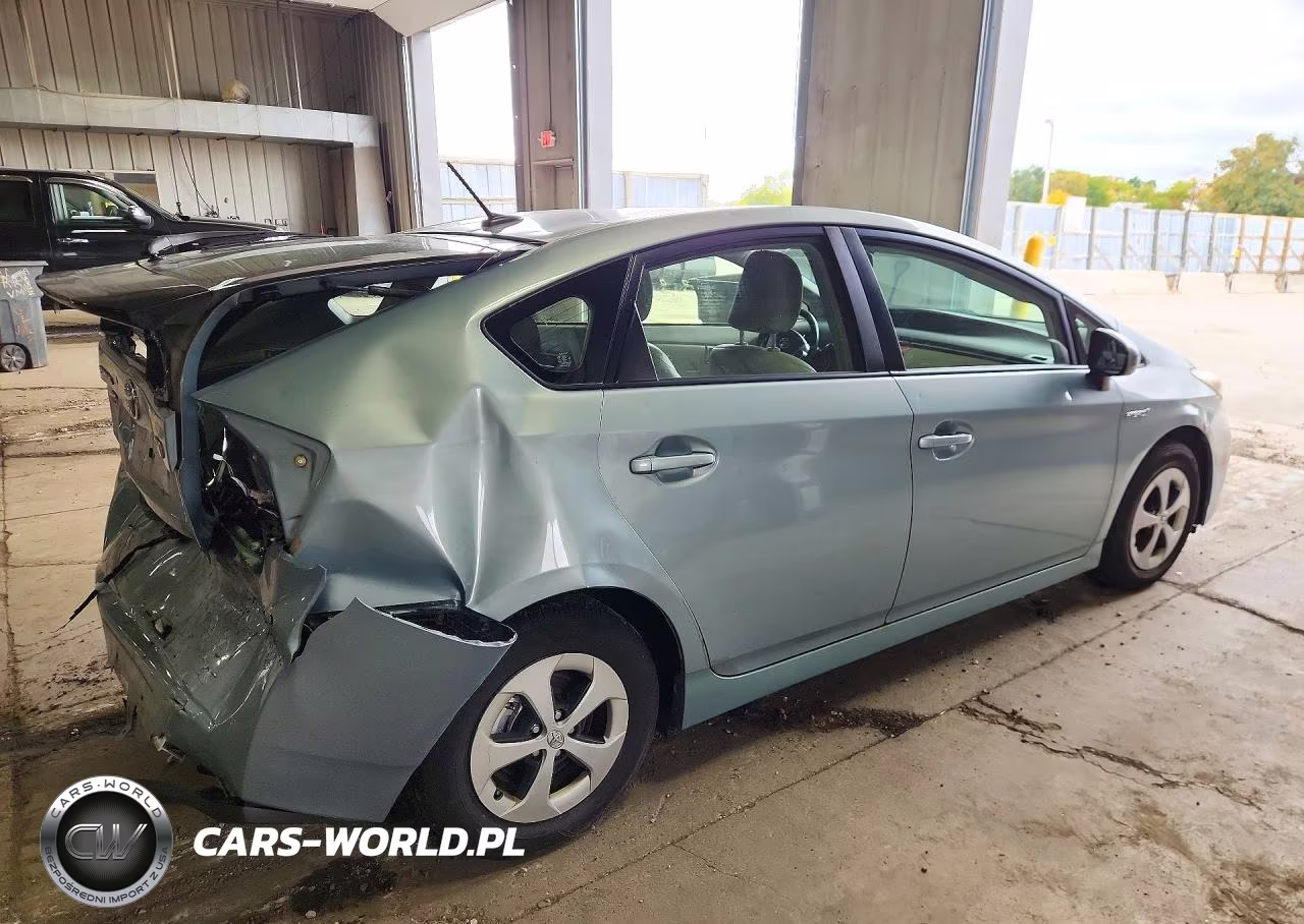 2013 Toyota Prius Three VIN:JTDKN3DUXD1642878 - 3
