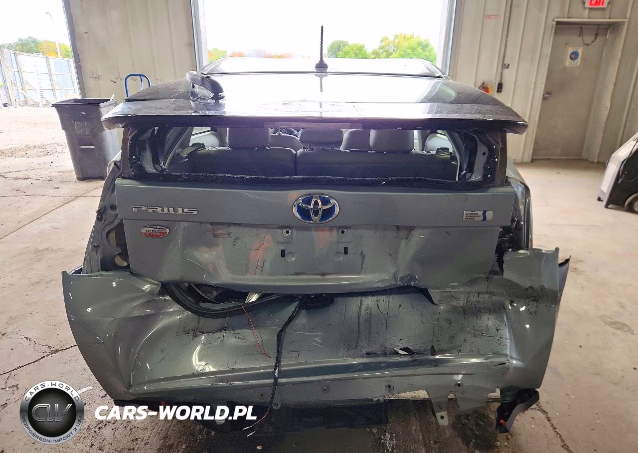 2013 Toyota Prius Three VIN:JTDKN3DUXD1642878 - 6