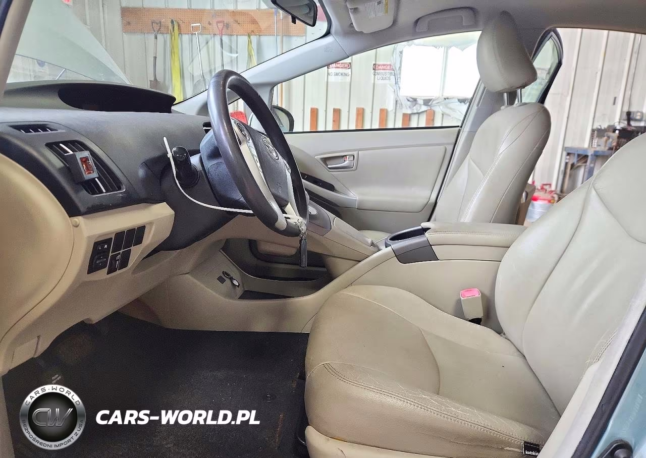 2013 Toyota Prius Three VIN:JTDKN3DUXD1642878 - 7