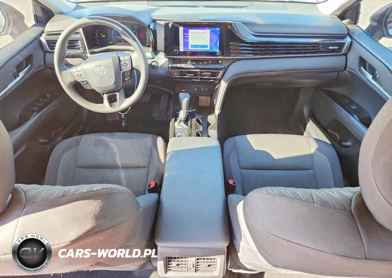 2025 Toyota Camry Le VIN:4T1DAACK8SU502926 - 8