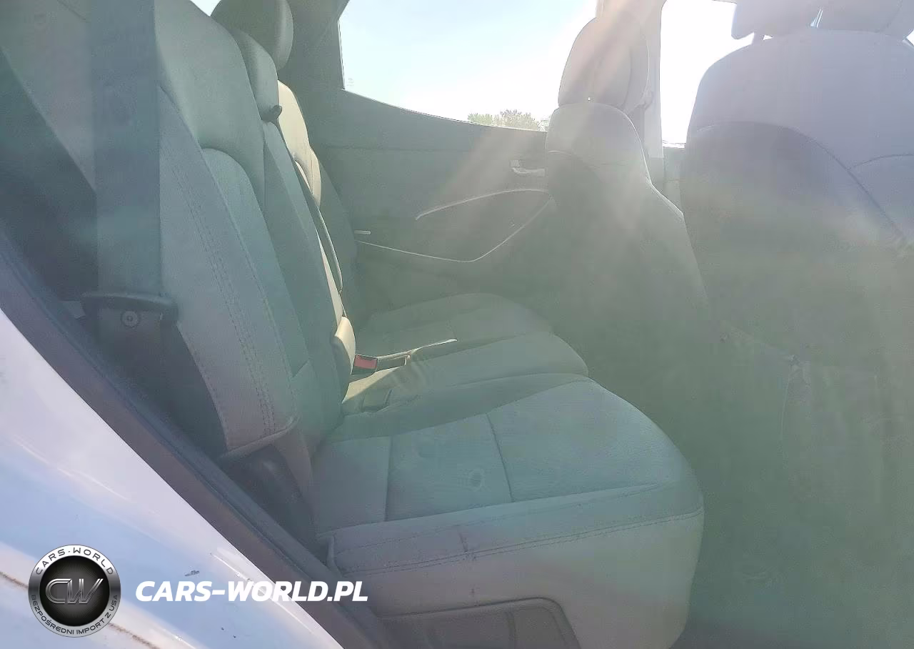 2016 Hyundai Santa Fe Sport 2.4L VIN:5XYZUDLB1GG364528 - 11