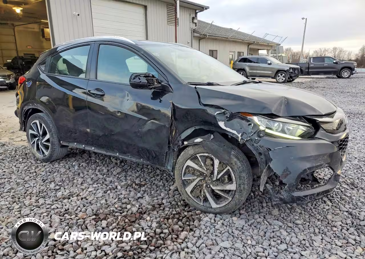 2019 Honda Hr-V Sport VIN:3CZRU6H17KG702126 - 4