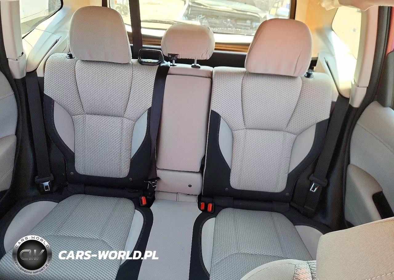 2021 Subaru Forester Premium VIN:JF2SKAFC8MH533376 - 10
