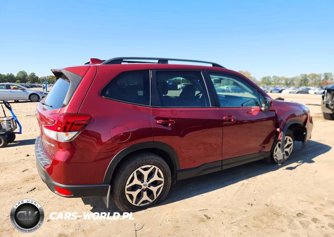 2021 Subaru Forester Premium VIN:JF2SKAFC8MH533376 - 3