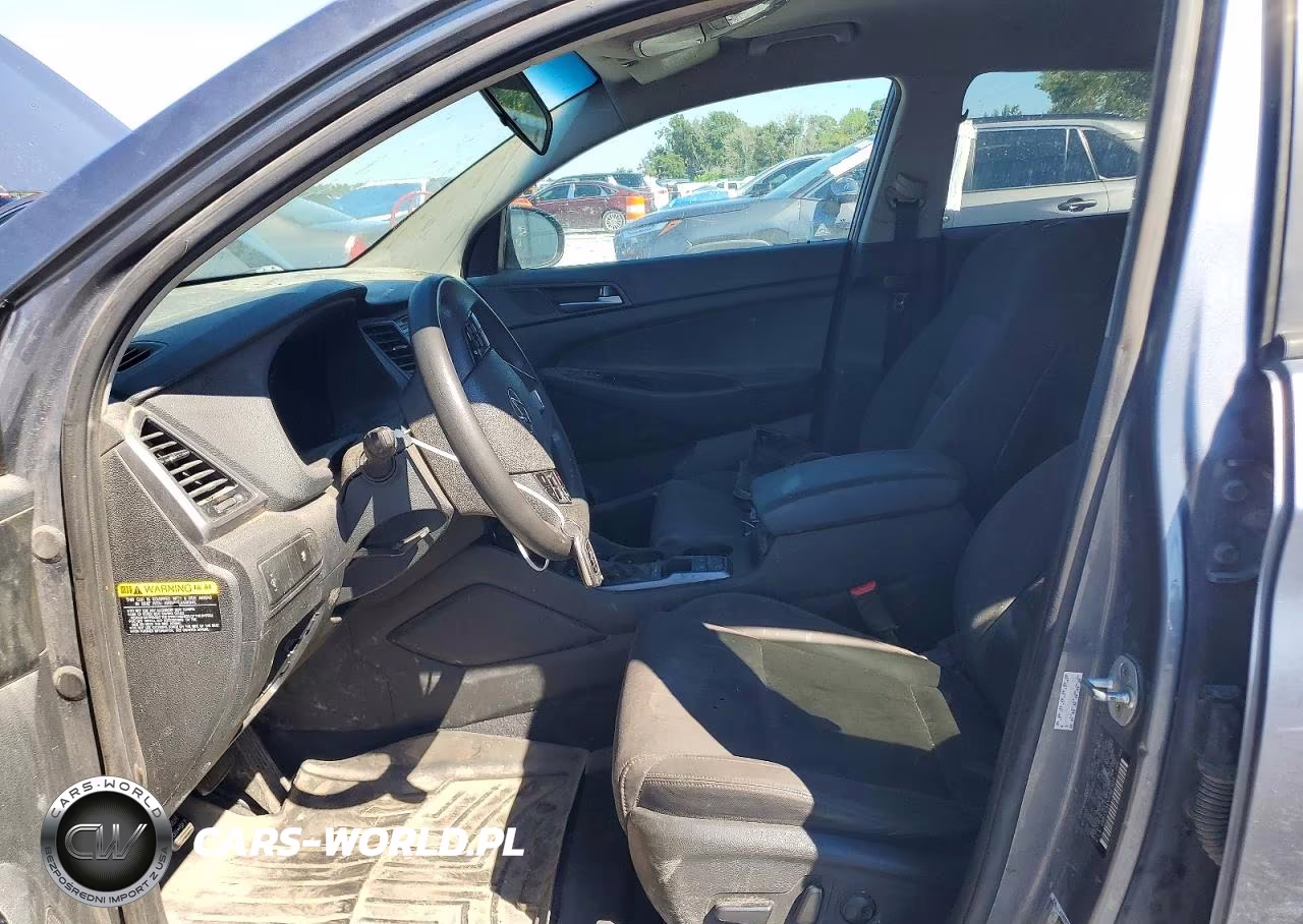 2017 Hyundai Tucson Se VIN:KM8J3CA4XHU497654 - 7