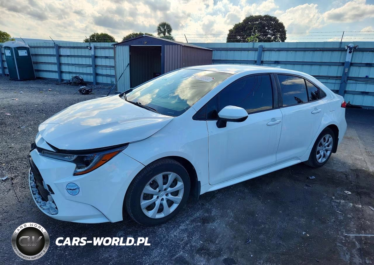 2021 Toyota Corolla Le – zdjęcie 1 z 12