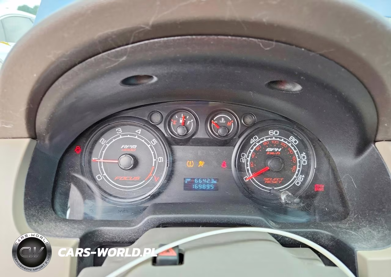 2008 Ford Focus S VIN:1FAHP34N78W274803 - 9