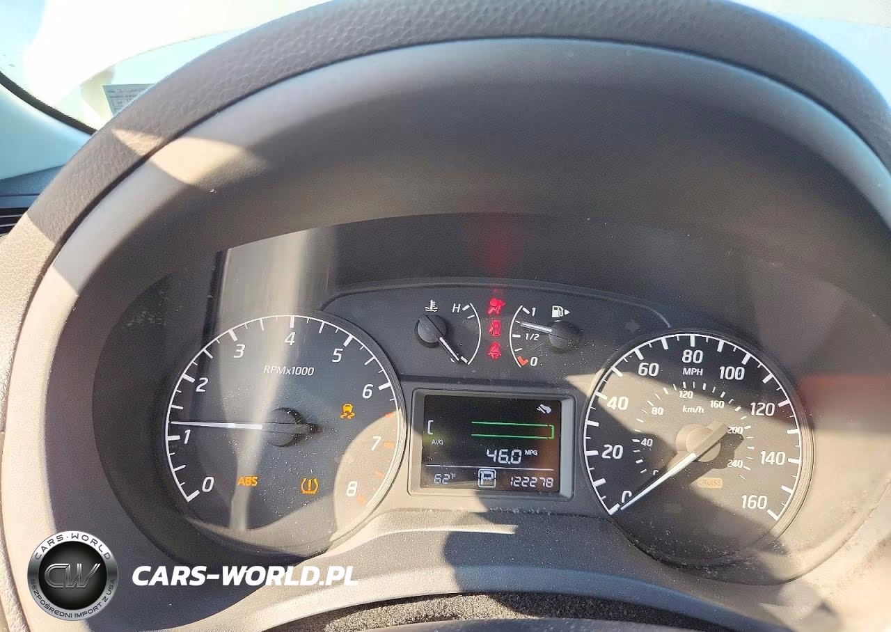 2016 Nissan Sentra S VIN:3N1AB7AP5GY230302 - 9