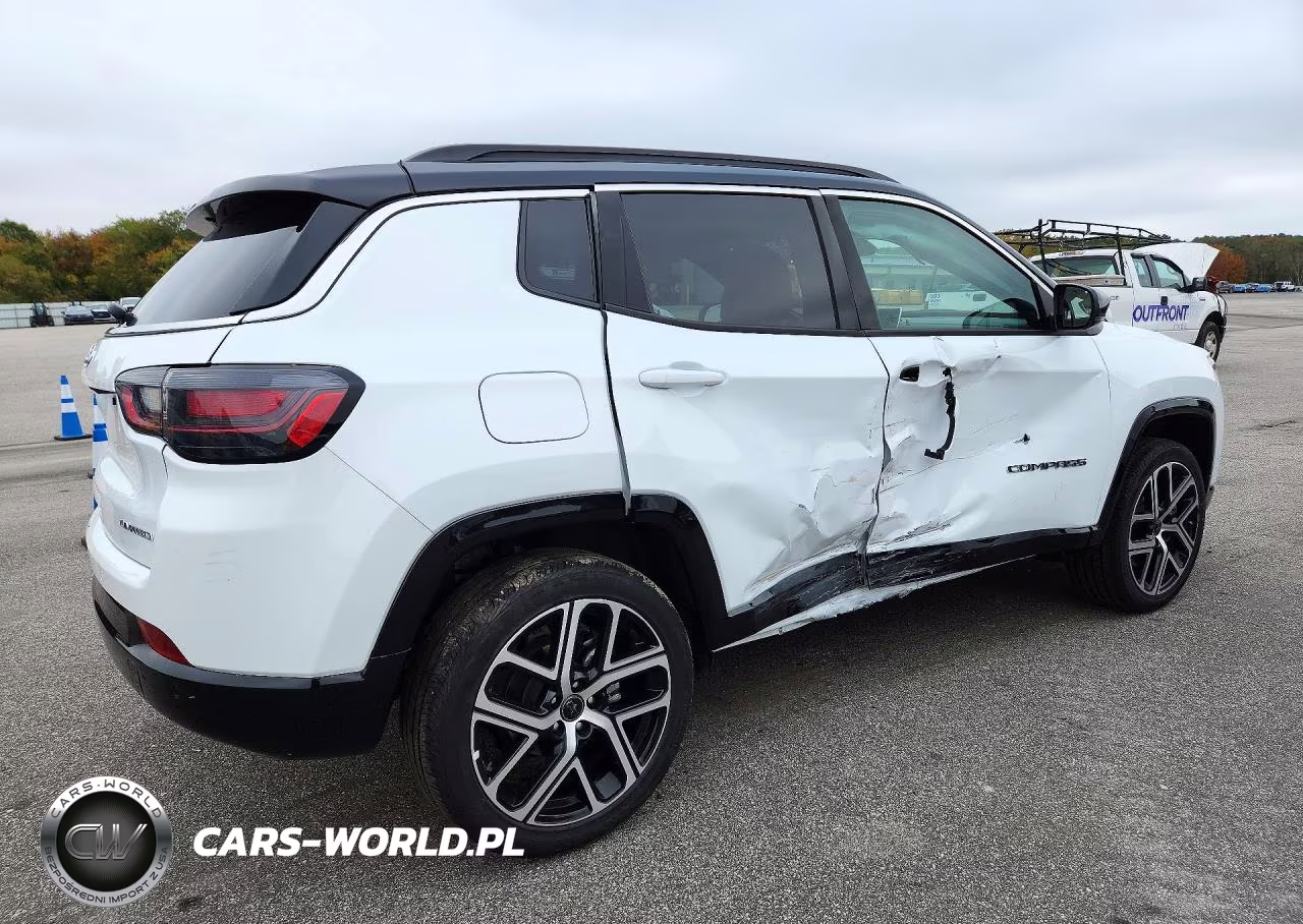 2025 Jeep Compass Limited VIN:3C4NJDCN5ST601427 - 3