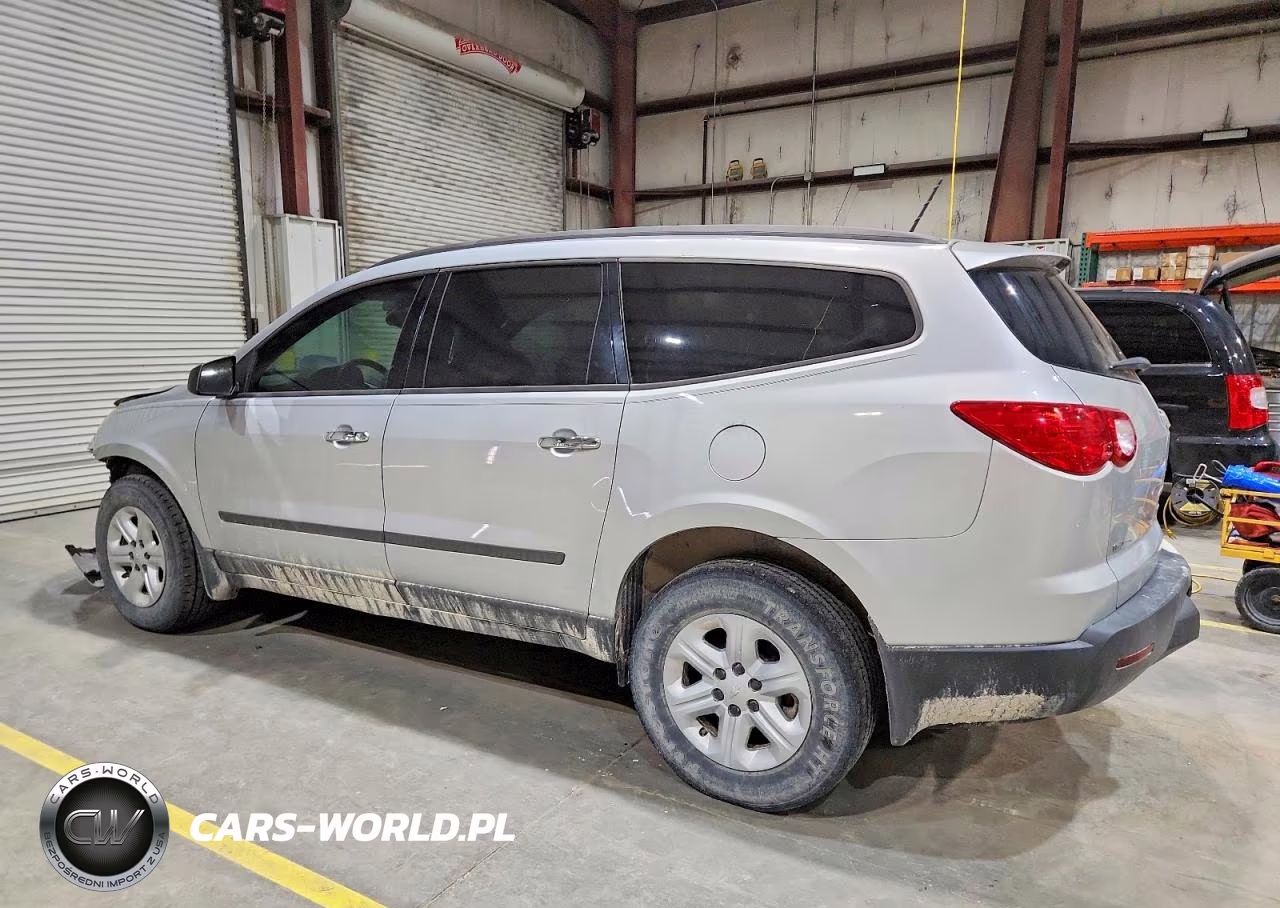 2011 Chevrolet Traverse Ls VIN:1GNKVEED0BJ123885 - 2