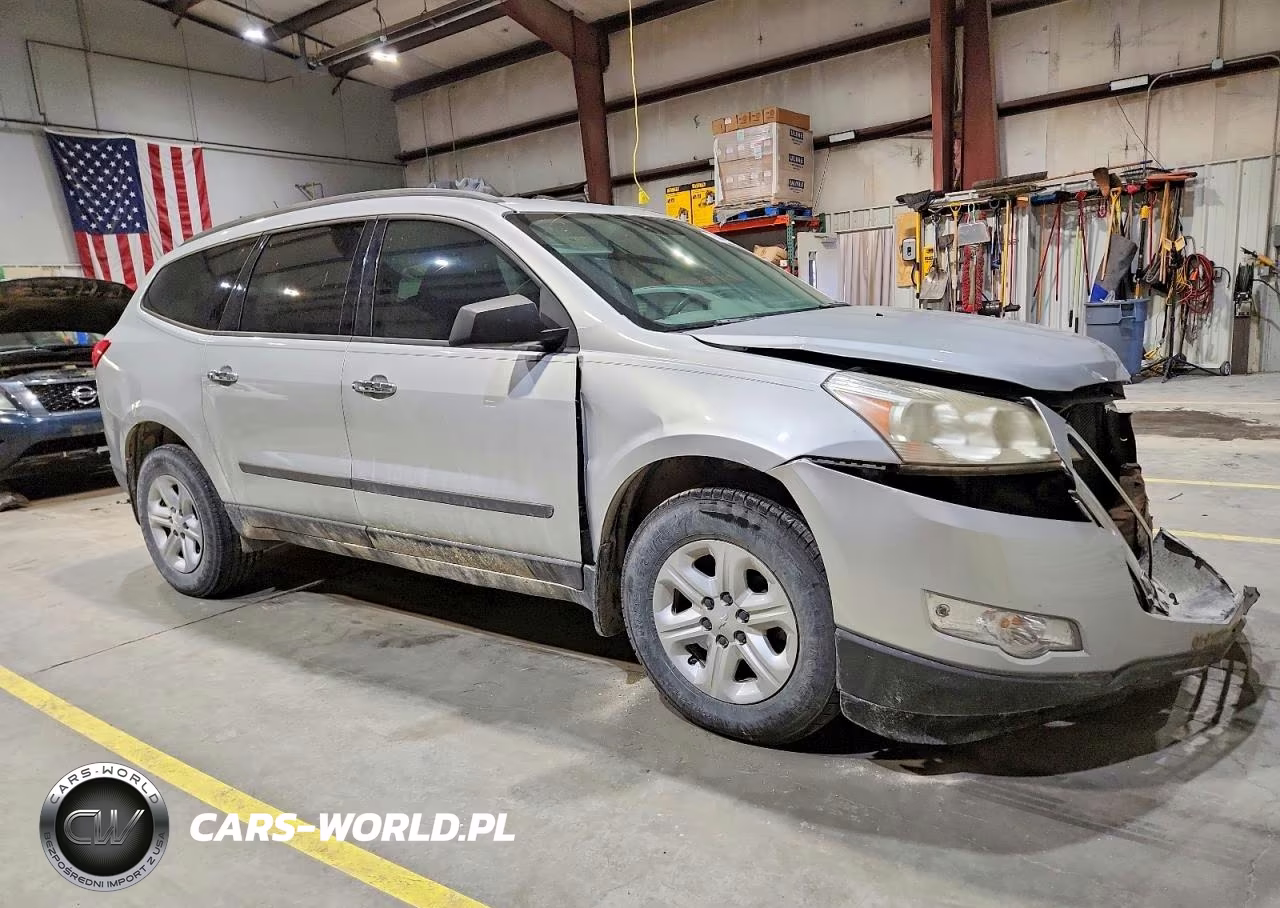 2011 Chevrolet Traverse Ls VIN:1GNKVEED0BJ123885 - 4