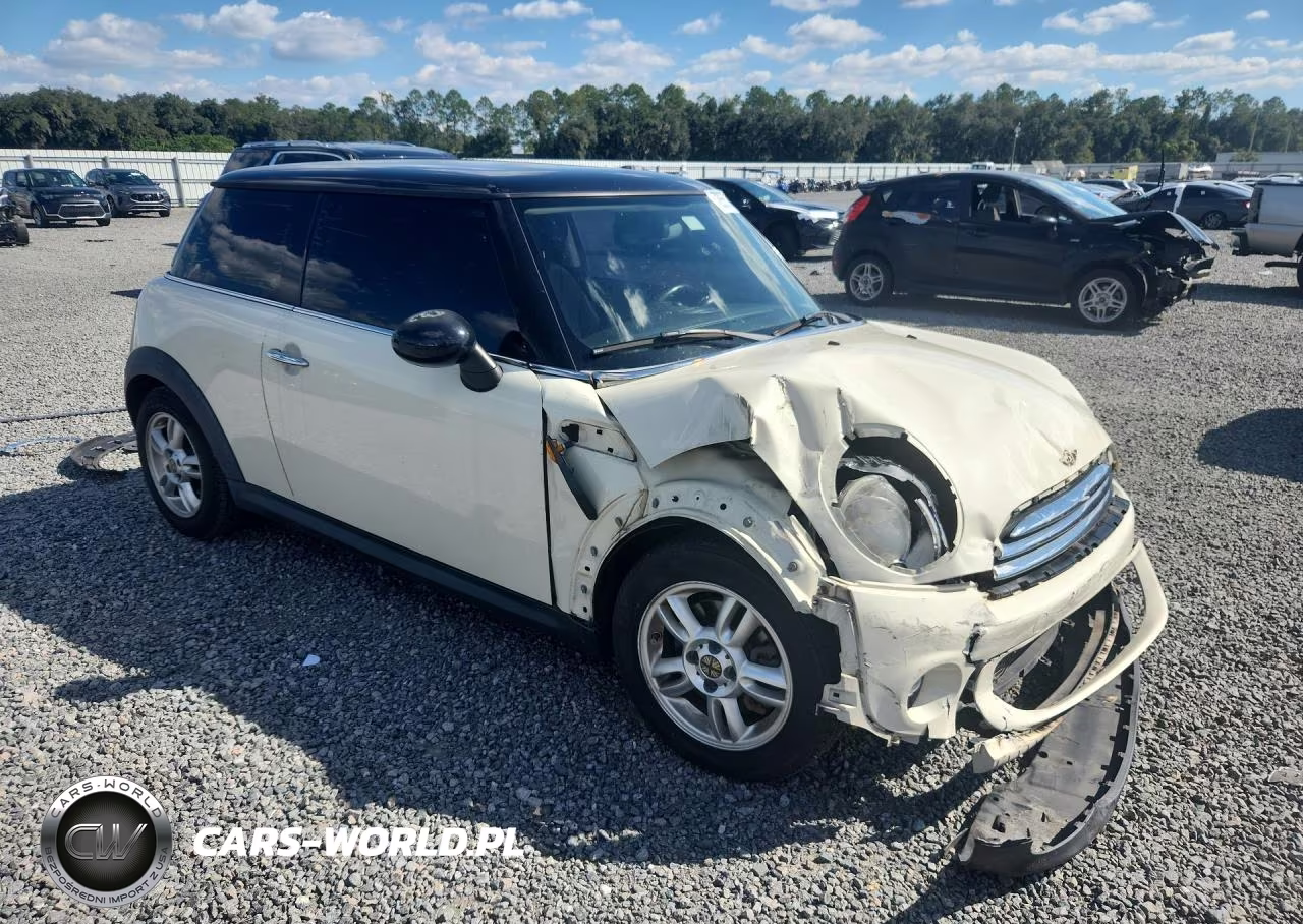 2013 Mini Cooper VIN:WMWSU3C54DT549031 - 4