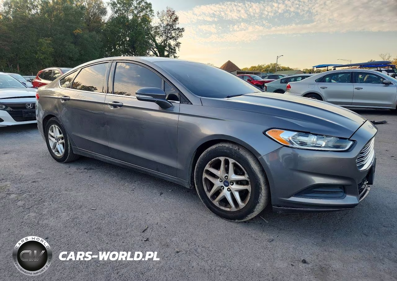2014 Ford Fusion Se VIN:1FA6P0H79E5373982 - 4
