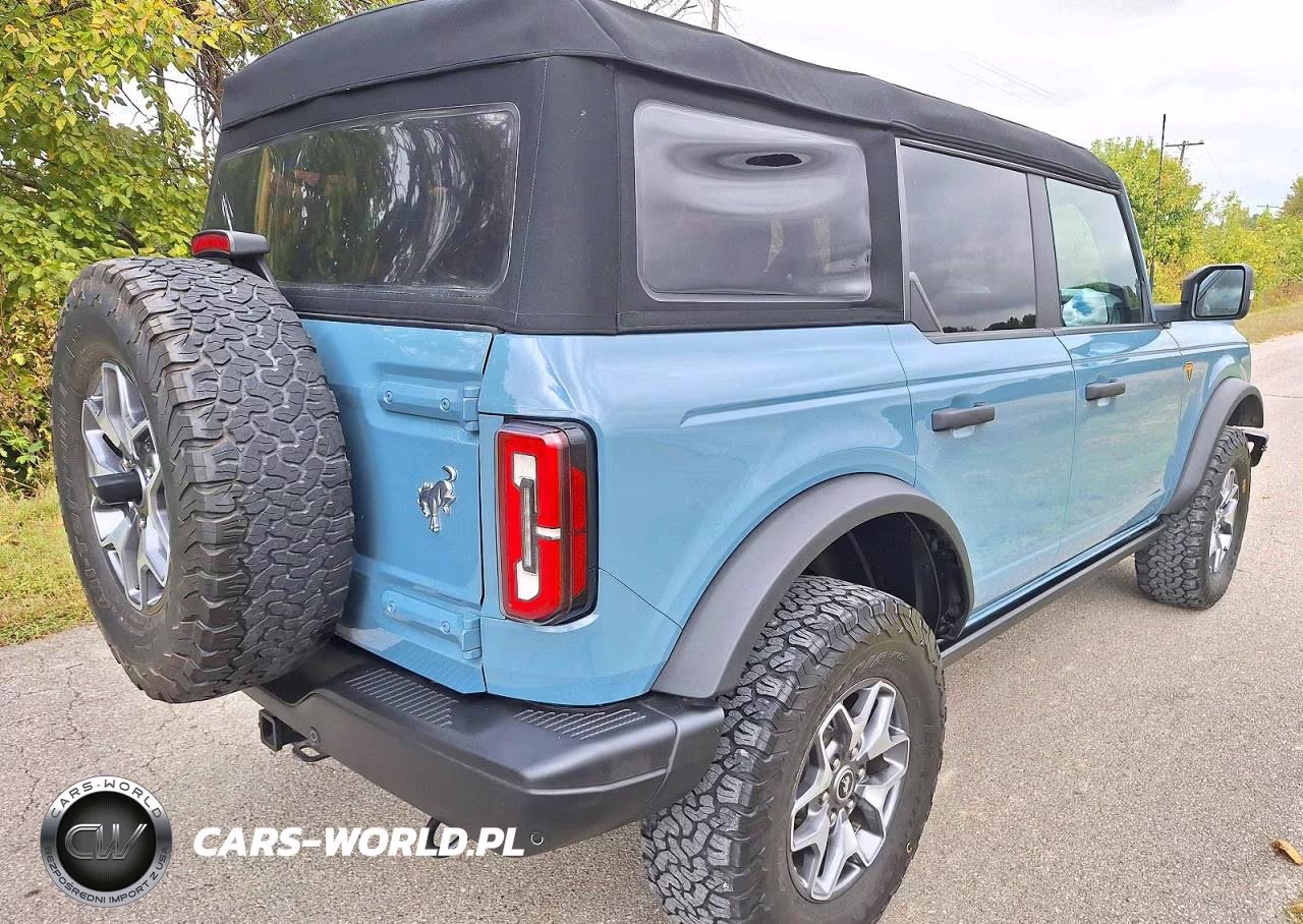 2023 Ford Bronco Base VIN:1FMEE5DP6PLB43762 - 4