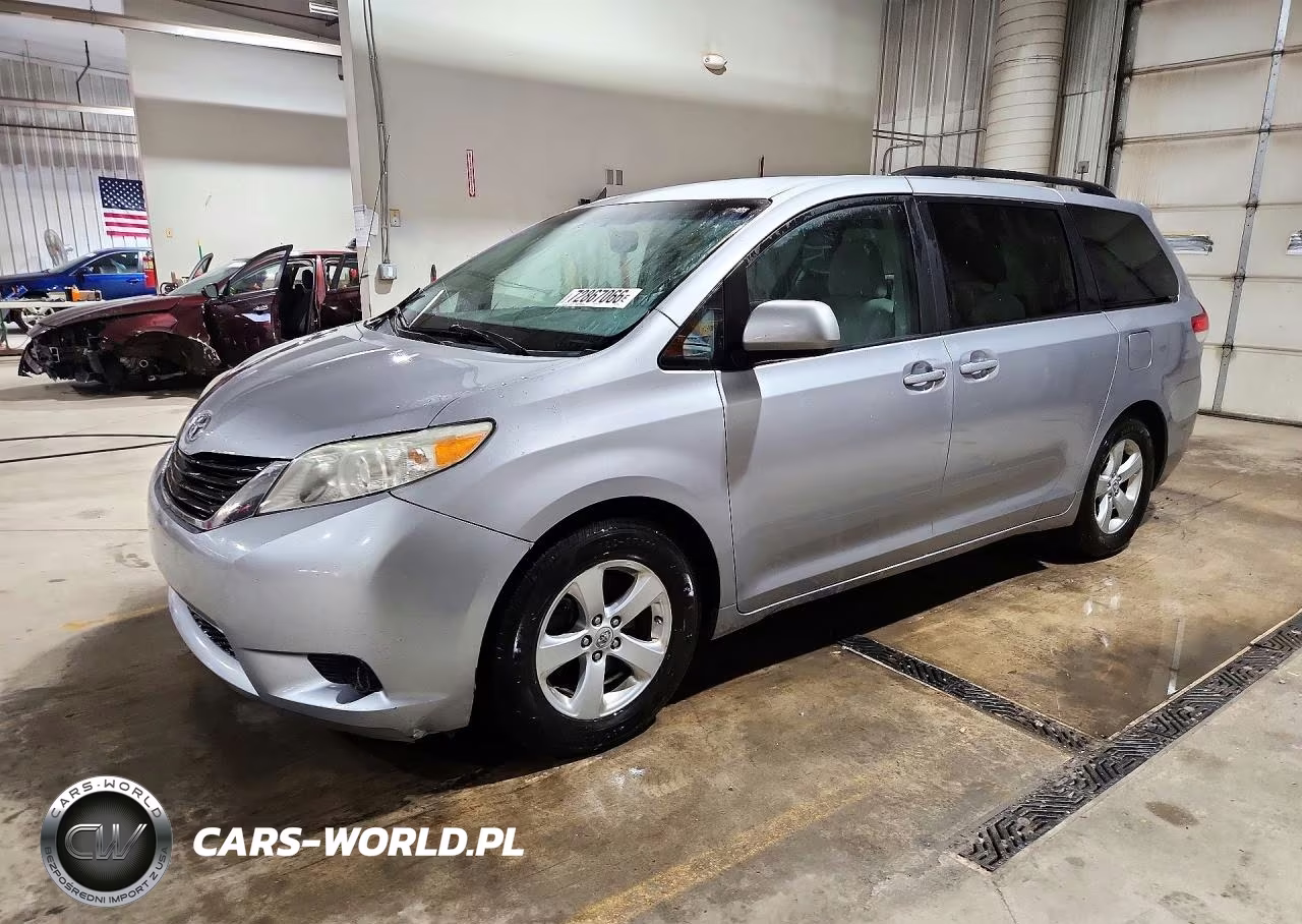 2012 Toyota Sienna Le VIN:5TDKK3DC0CS254883 - 1