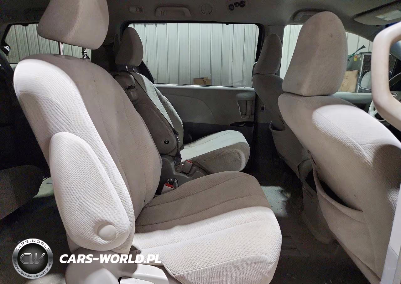 2012 Toyota Sienna Le VIN:5TDKK3DC0CS254883 - 11