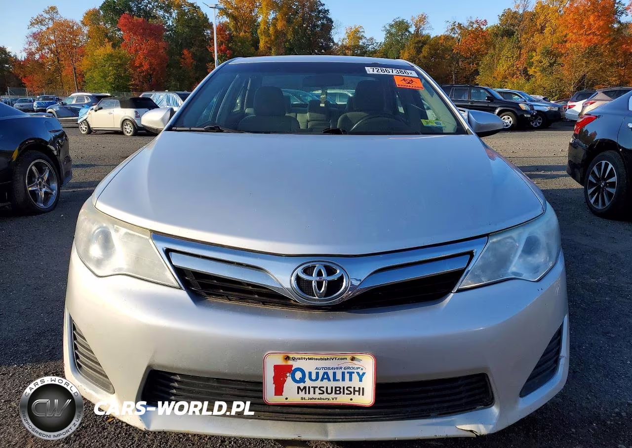 2014 Toyota Camry Le VIN:4T4BF1FK6ER371719 - 5