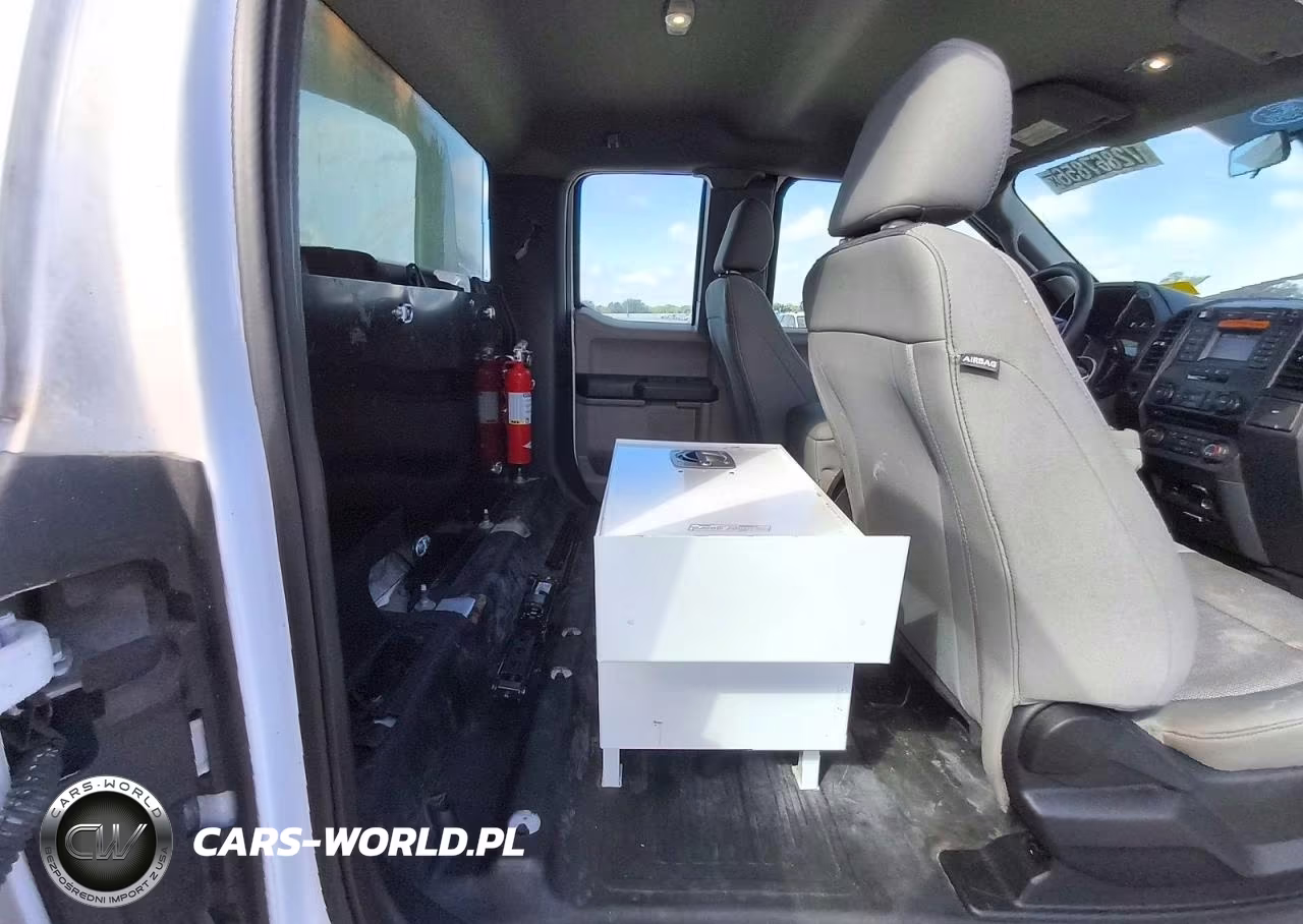 2018 Ford F150 Super Cab VIN:1FTEX1CB0JKF23240 - 10
