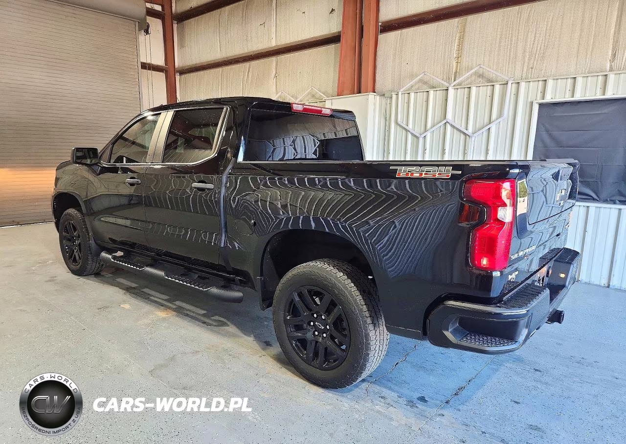 2024 Chevrolet Silverado K1500 Trail Boss Custom VIN:3GCUDCED4RG333975 - 2