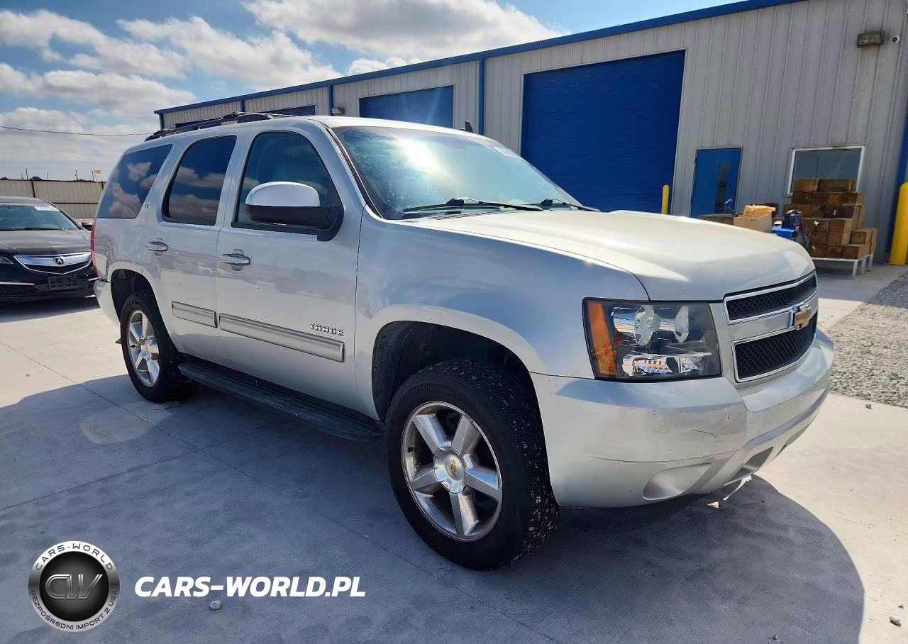 2010 Chevrolet Tahoe C1500 Lt VIN:1GNUCBE09AR117691 - 4