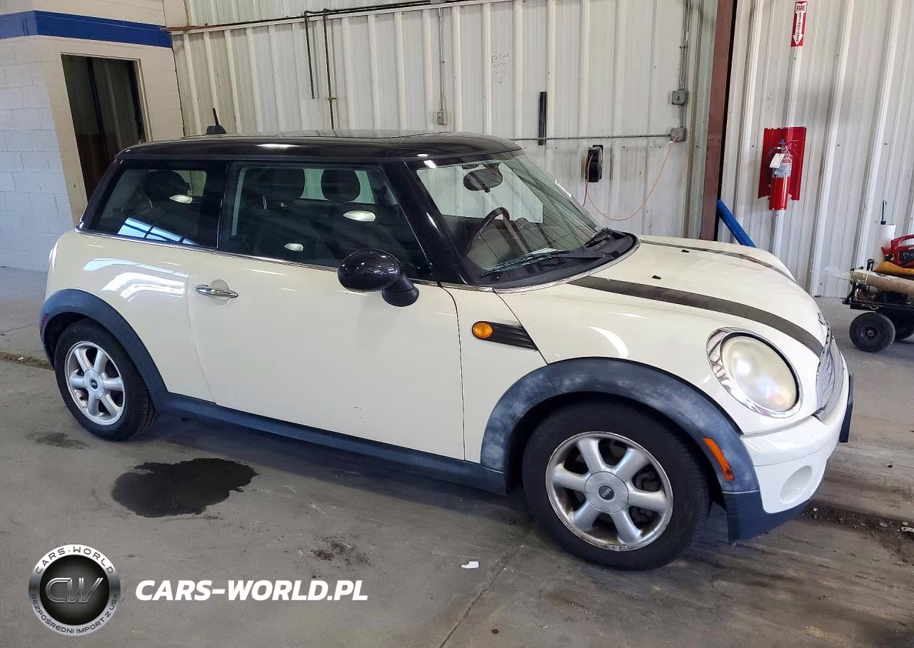 2010 Mini Cooper VIN:WMWMF3C51ATZ23416 - 4