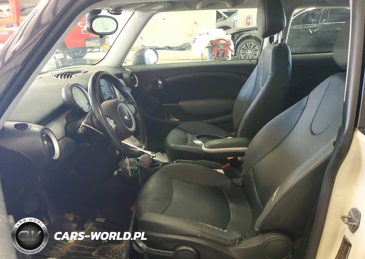 2010 Mini Cooper VIN:WMWMF3C51ATZ23416 - 7