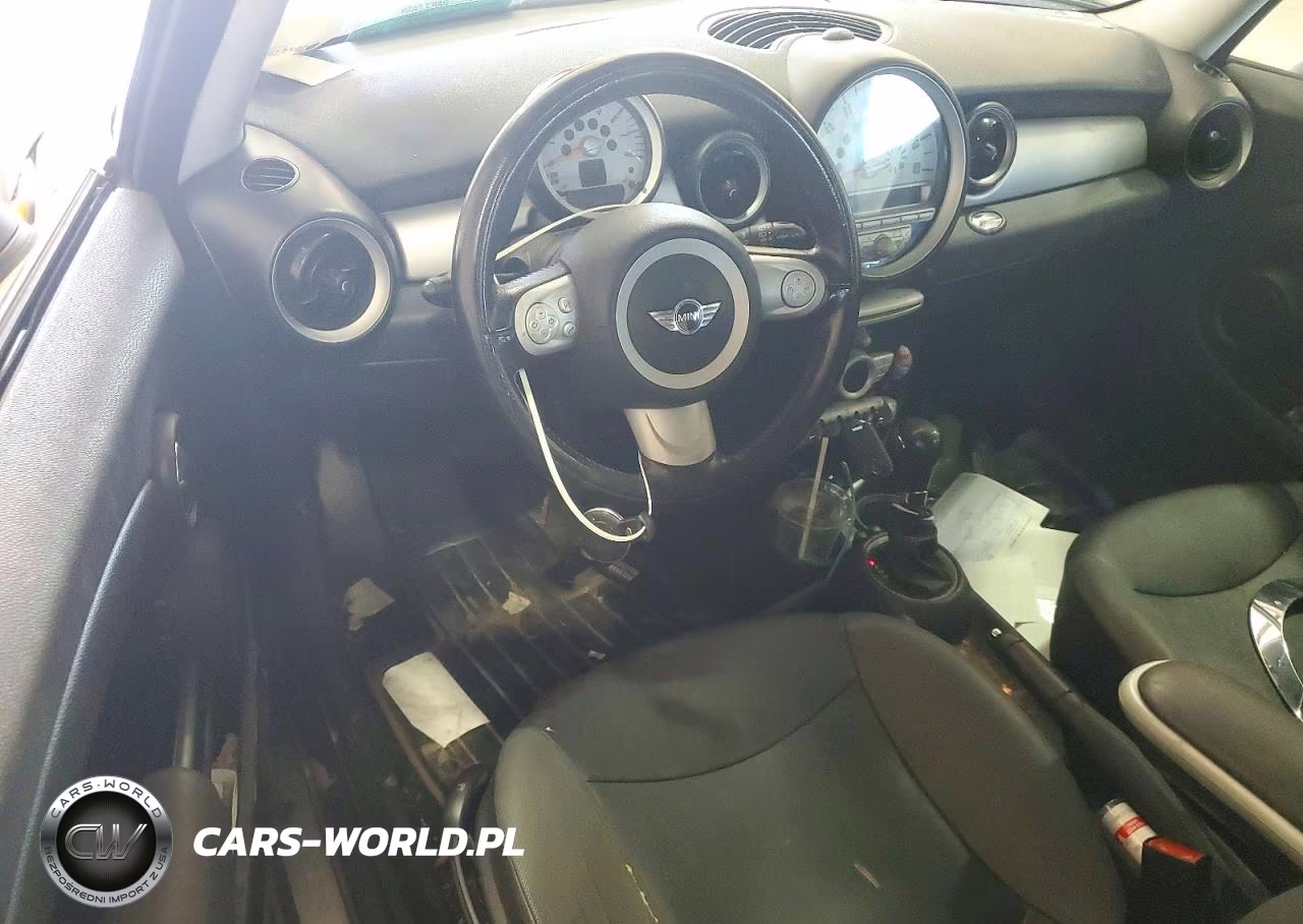 2010 Mini Cooper VIN:WMWMF3C51ATZ23416 - 8