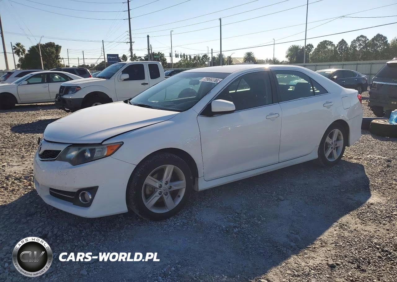 2014 Toyota Camry Se – zdjęcie 1 z 12