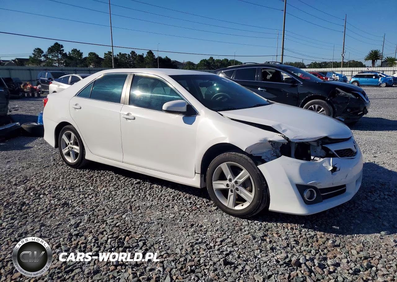 2014 Toyota Camry Se VIN:4T1BF1FK9EU468200 - 4