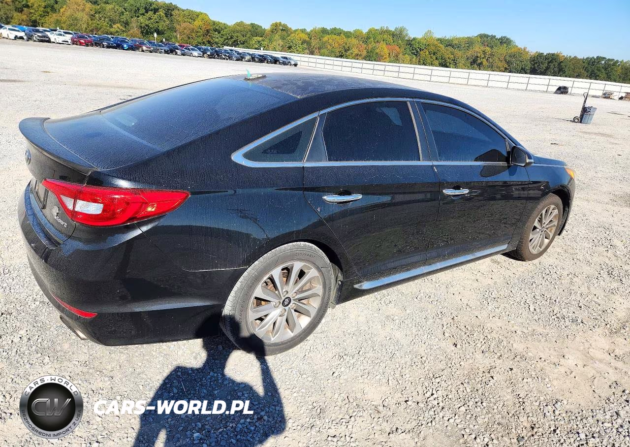 2015 Hyundai Sonata Sport VIN:5NPE34AF9FH072530 - 3