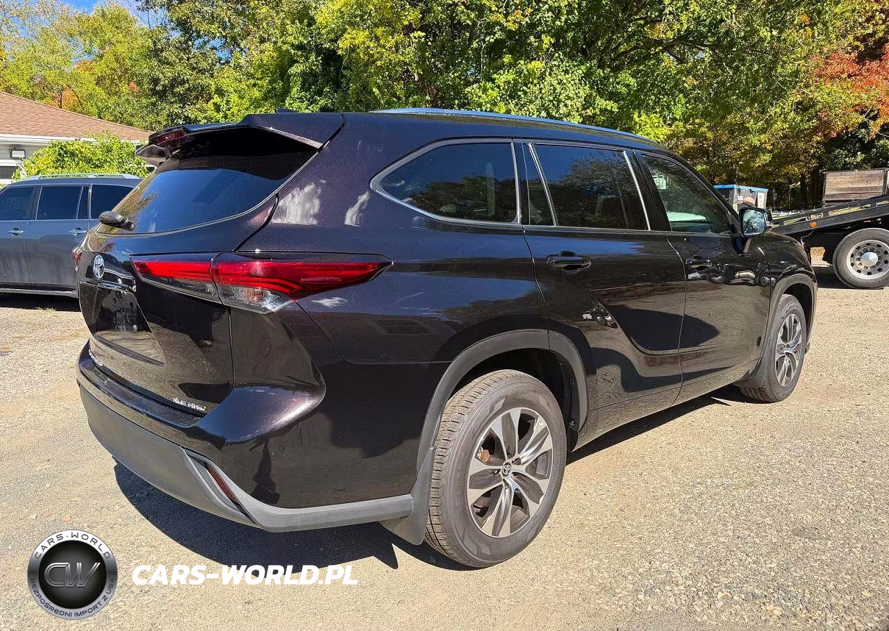 2021 Toyota Highlander Xle VIN:5TDHZRBH9MS059776 - 4