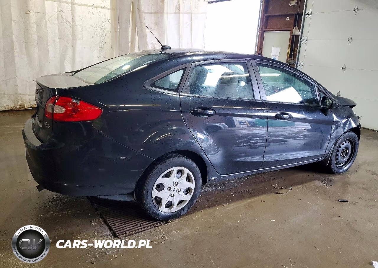 2011 Ford Fiesta S VIN:3FADP4AJXBM204760 - 3