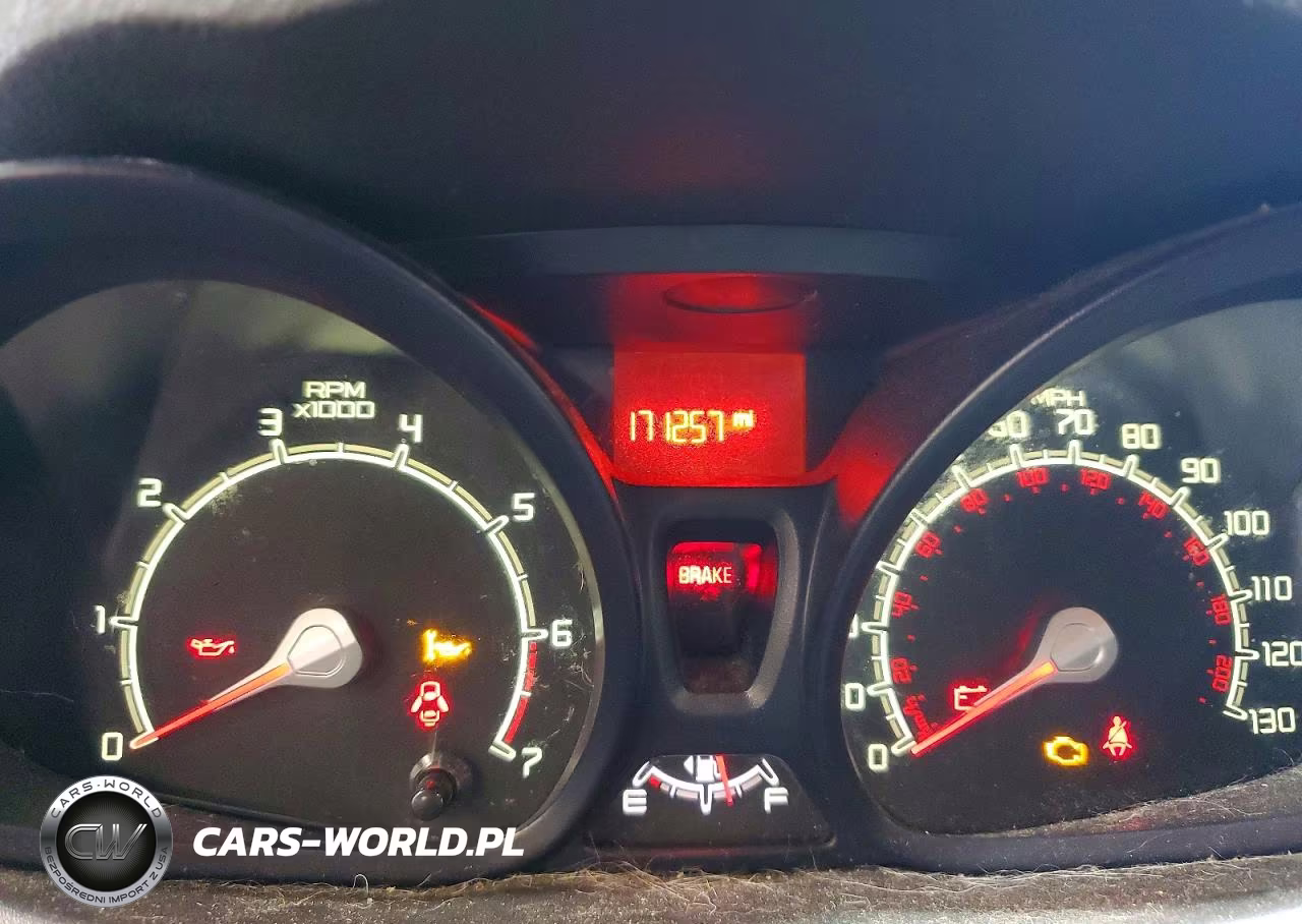 2011 Ford Fiesta S VIN:3FADP4AJXBM204760 - 9