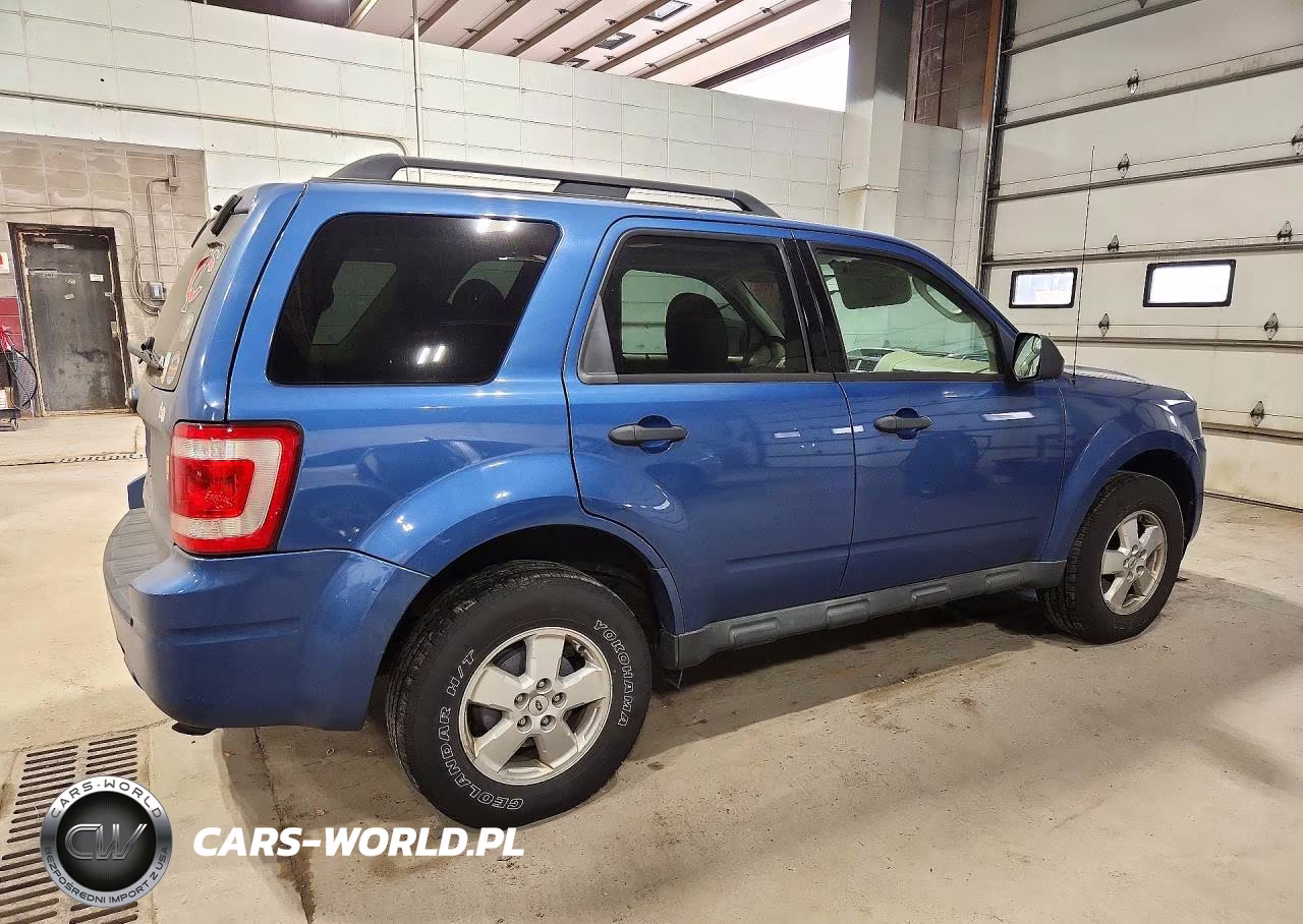 2010 Ford Escape Xlt VIN:1FMCU9D78AKA68917 - 3