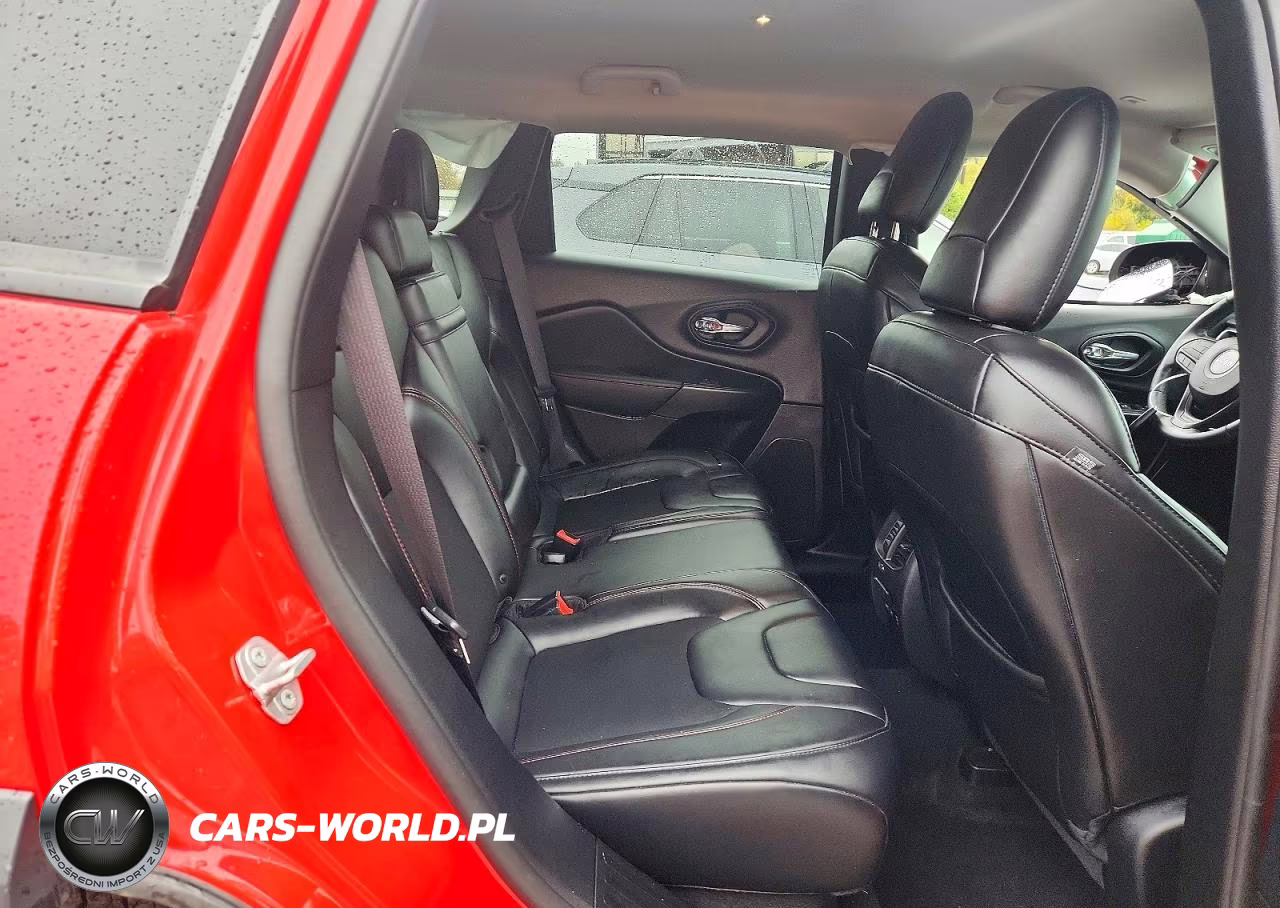 2019 Jeep Cherokee Trailhawk VIN:1C4PJMBX0KD314580 - 11