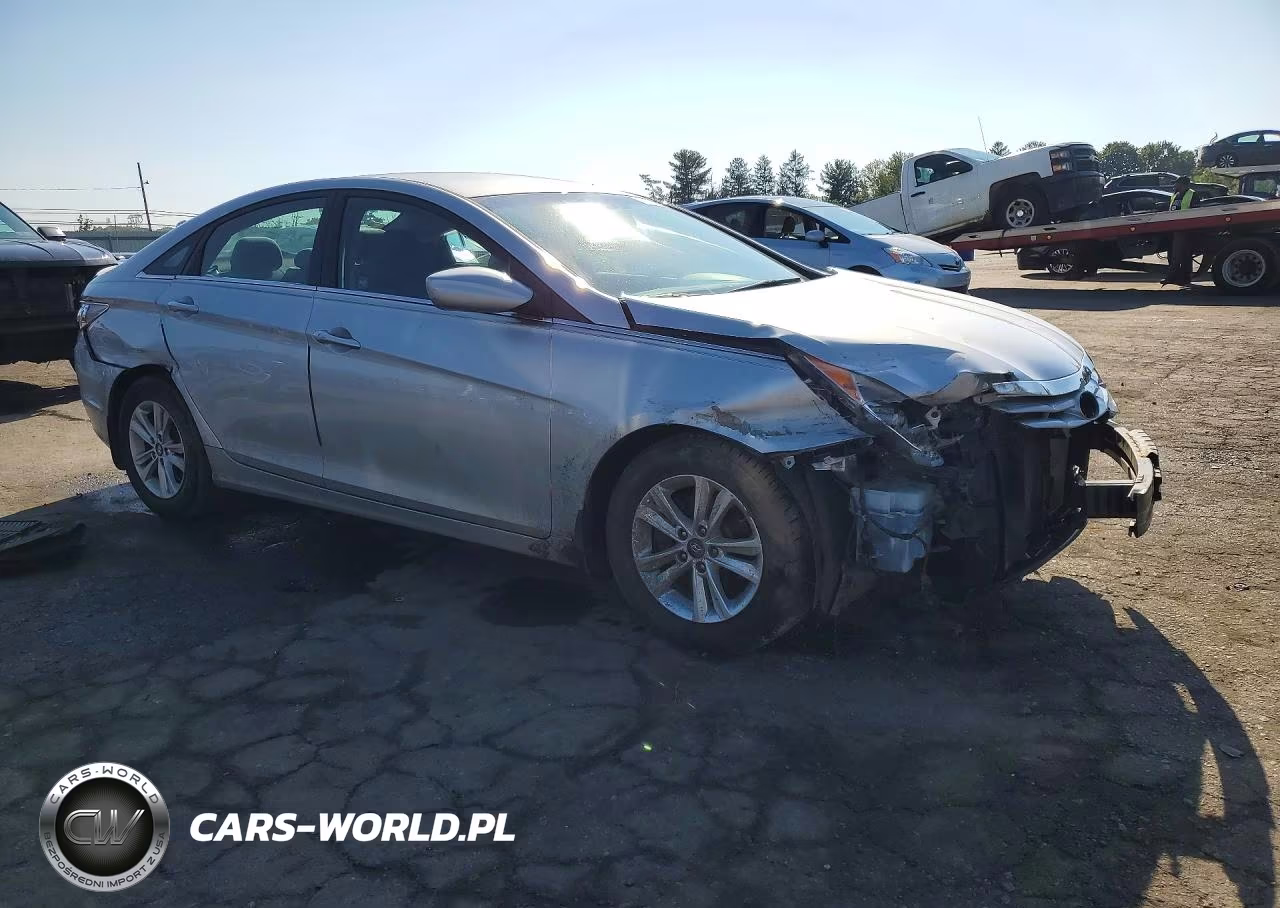 2013 Hyundai Sonata Gls VIN:5NPEB4AC9DH552105 - 4