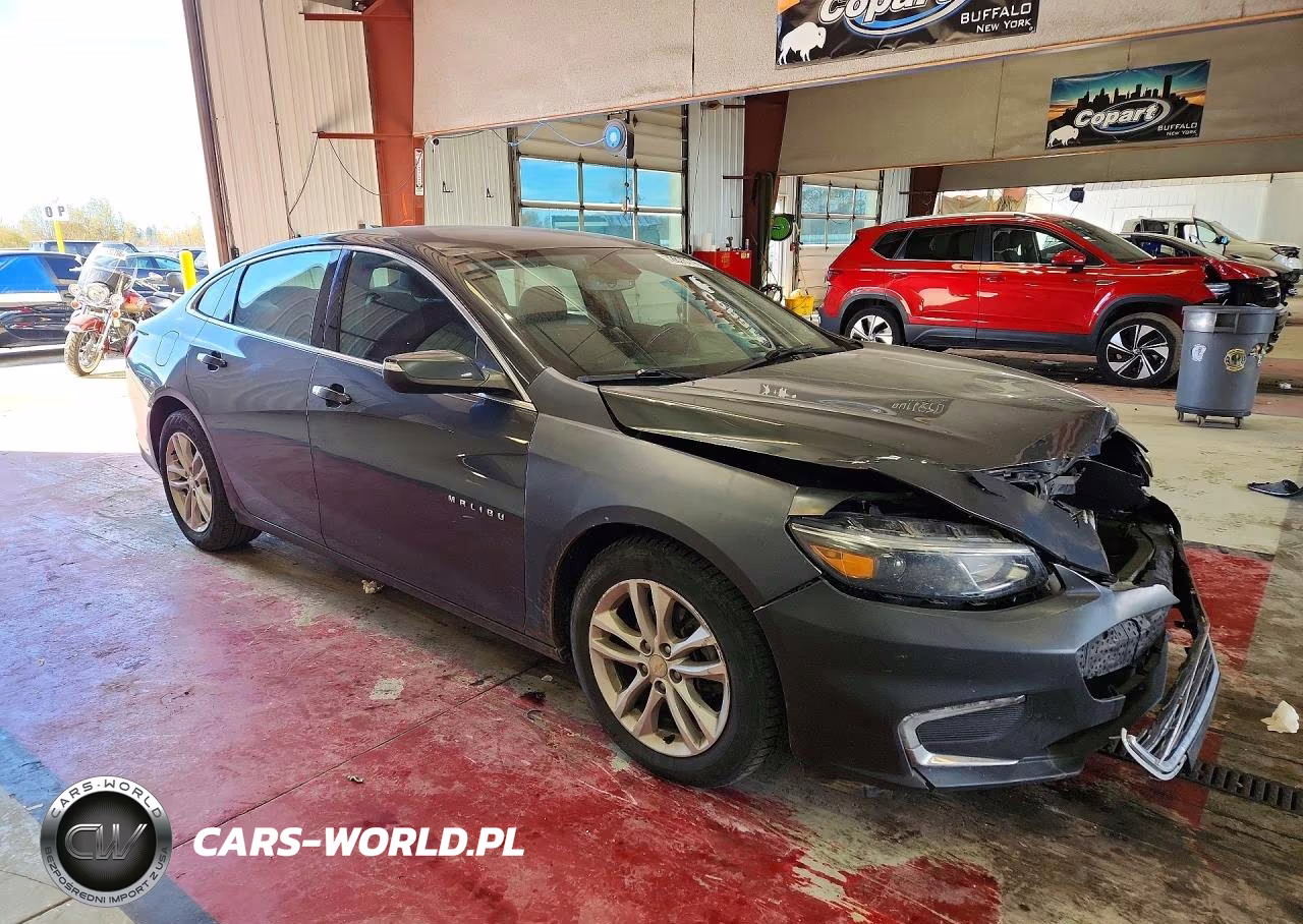 2018 Chevrolet Malibu Lt VIN:1G1ZD5ST8JF104114 - 4