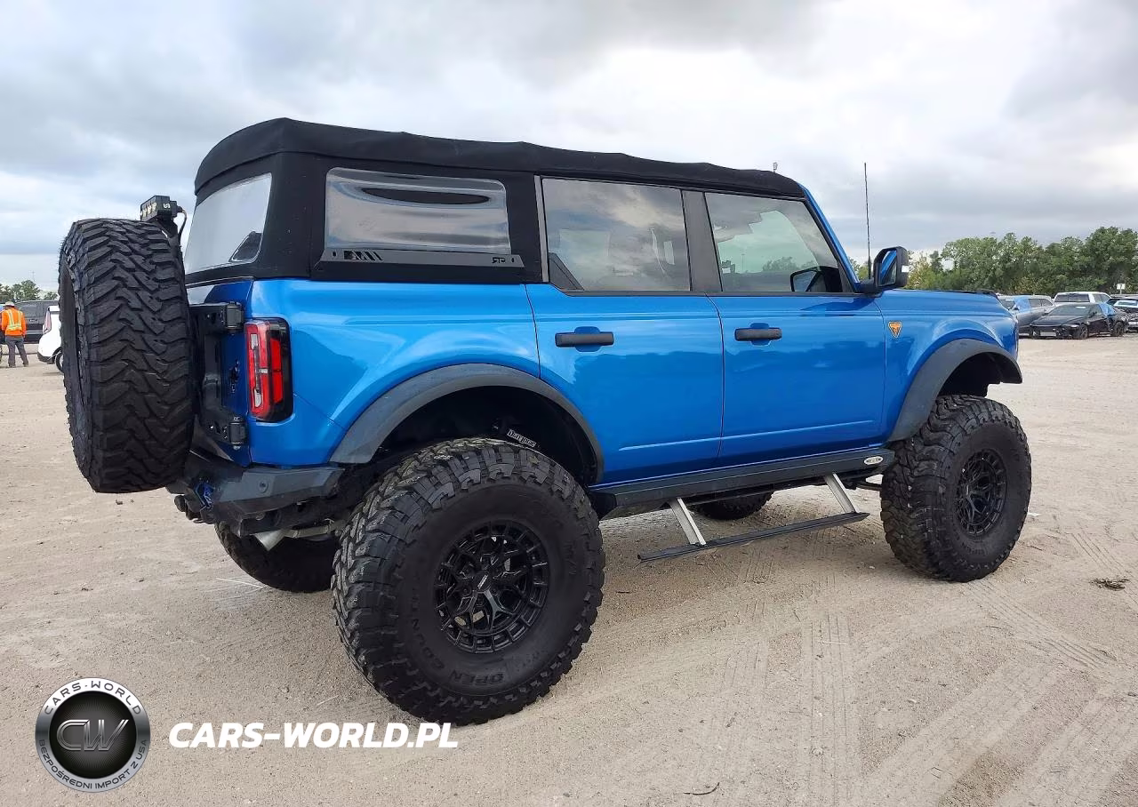 2025 Ford Bronco Badlands VIN:1FMEE9BP4SLA69647 - 3