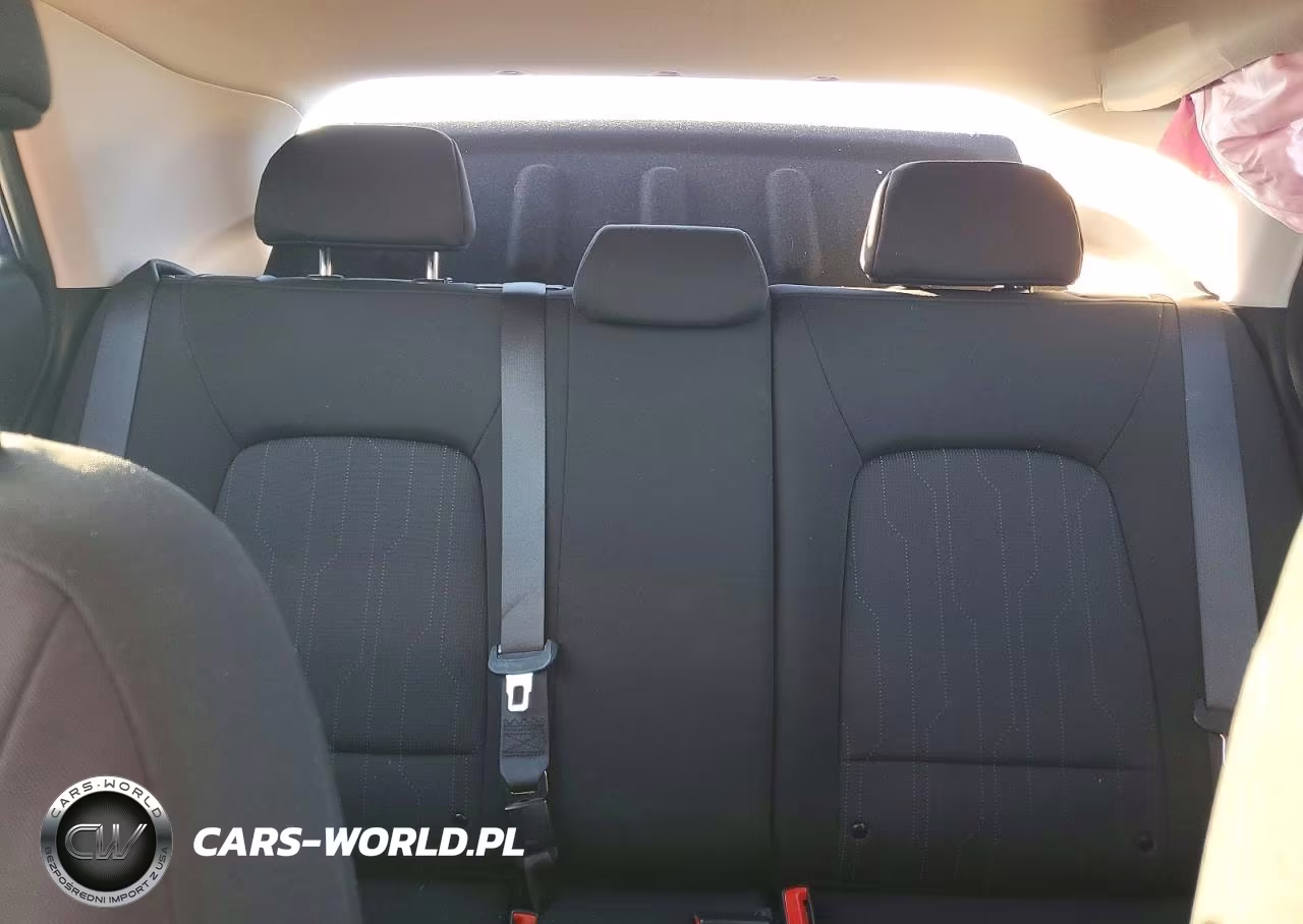 2022 Hyundai Venue Se VIN:KMHRB8A39NU180650 - 10