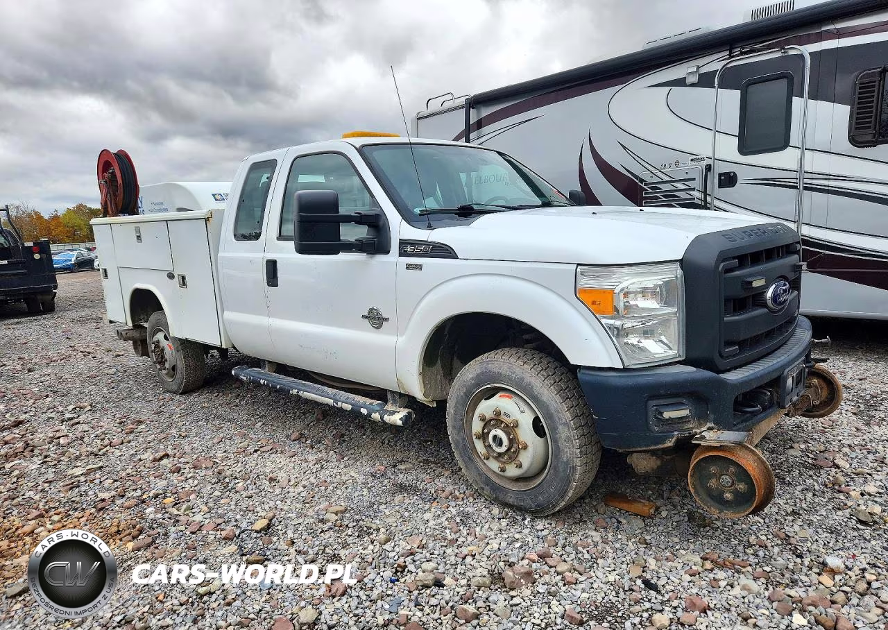 2015 Ford F350 Super Duty VIN:1FT8X3BT4FEA83015 - 4