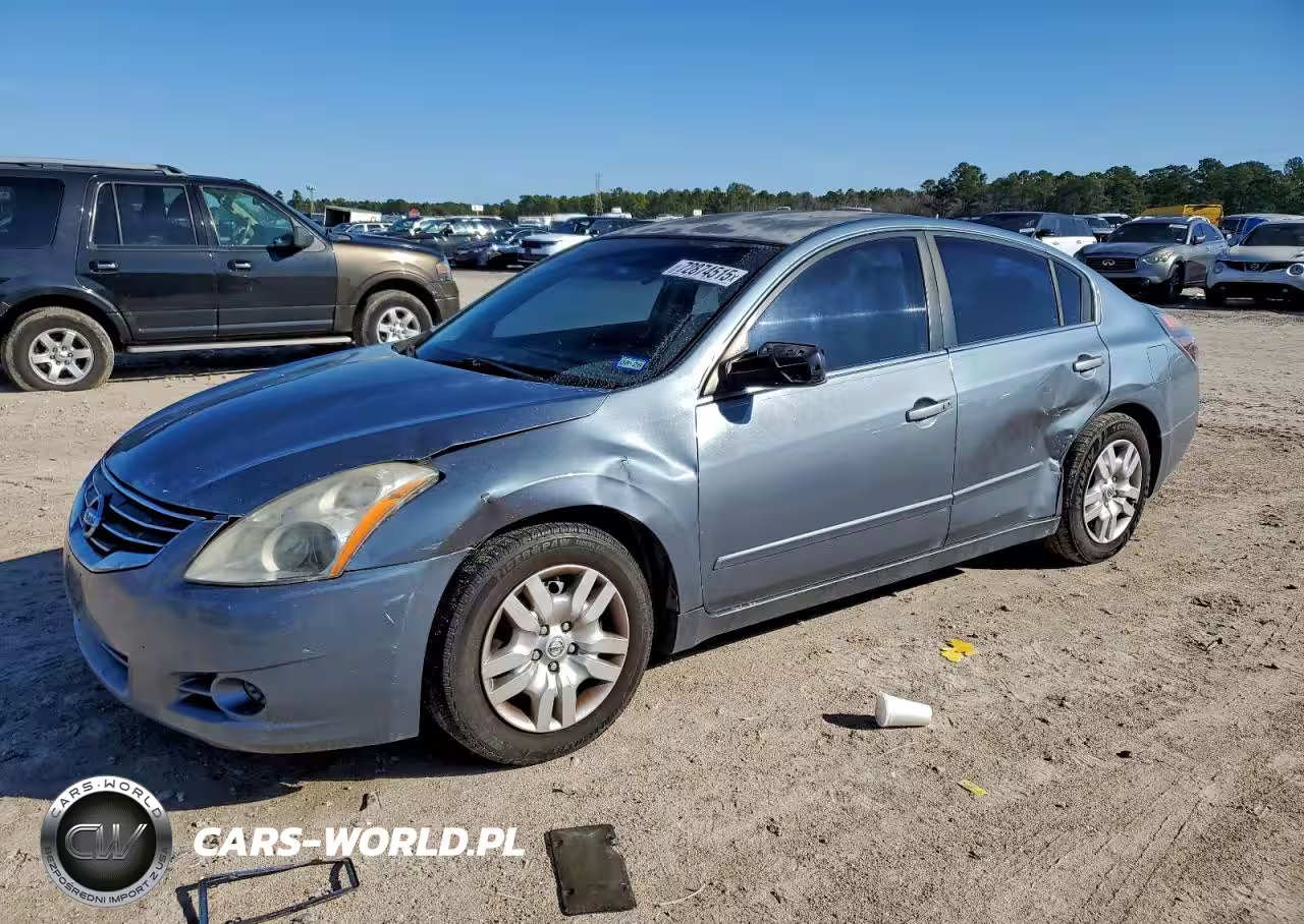 2012 Nissan Altima Base