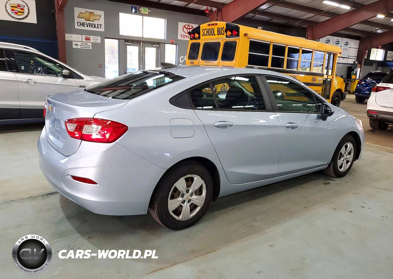 2017 Chevrolet Cruze Ls VIN:1G1BC5SM0H7166754 - 3