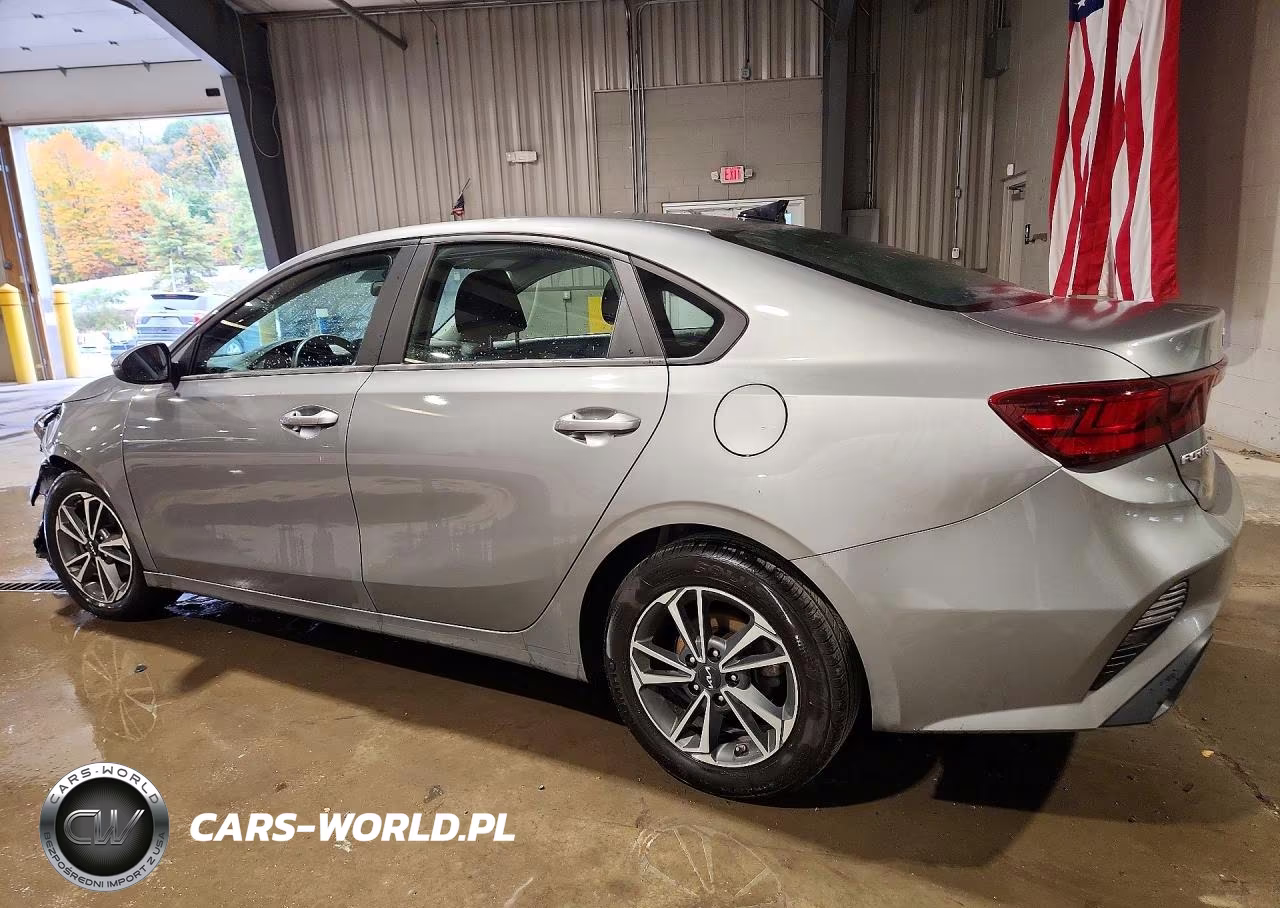 2022 Kia Forte Lxs VIN:3KPF24AD9NE437653 - 2